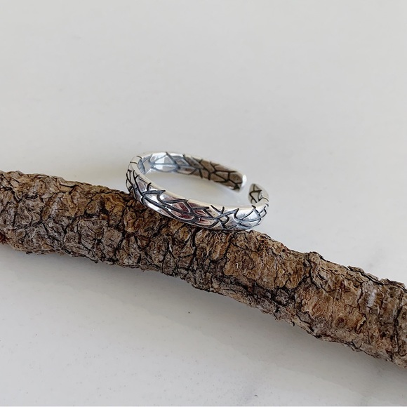 Cracked ring , sterling silver ring, stacking ring silver, cracking ring - Picture 6 of 7